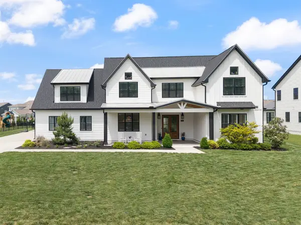 863 Shady Bluff Trl, Clarksville, TN 37043