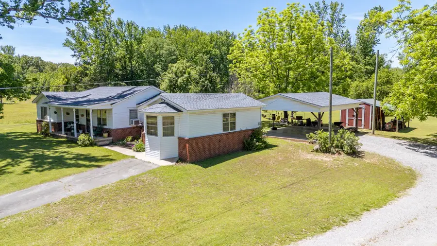 2884 Sandy Flat Rd, Bethel Springs, TN 38315 - #3