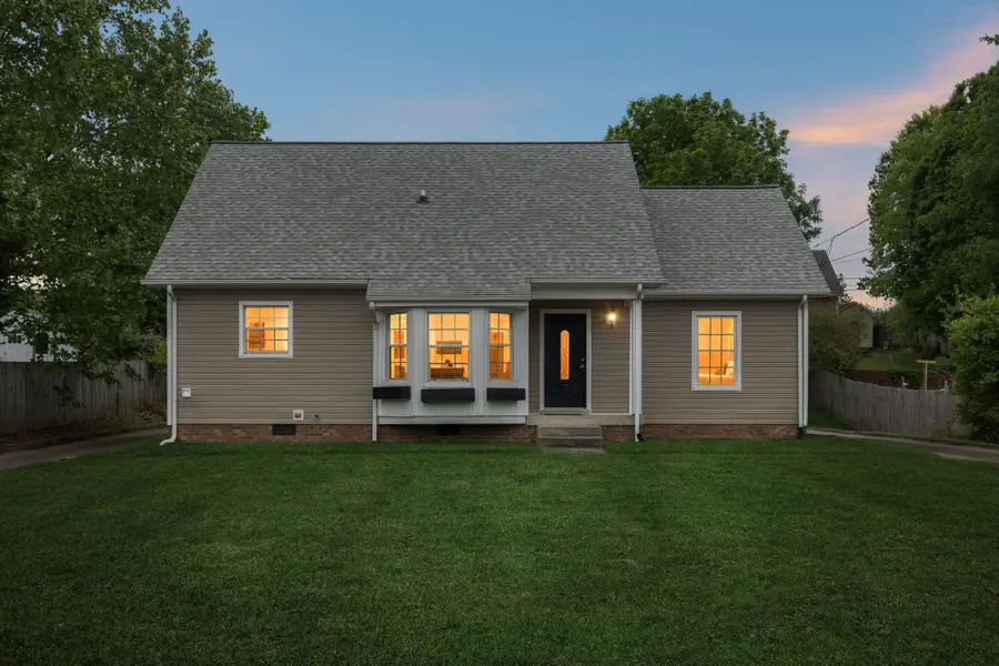 422 Cook Dr, Clarksville, TN 37042 - #2