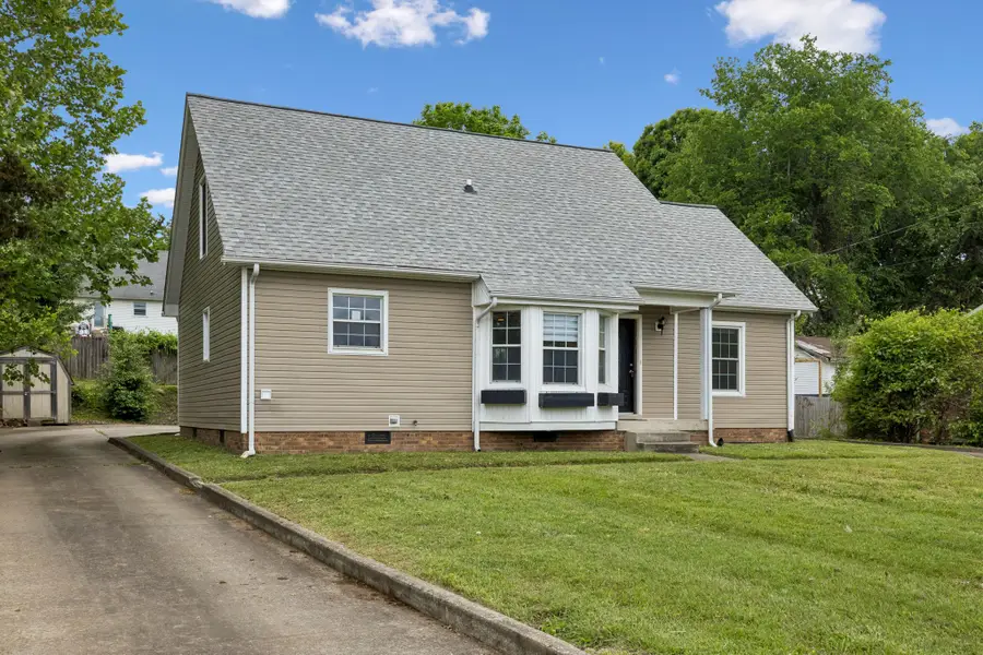 422 Cook Dr, Clarksville, TN 37042 - #3