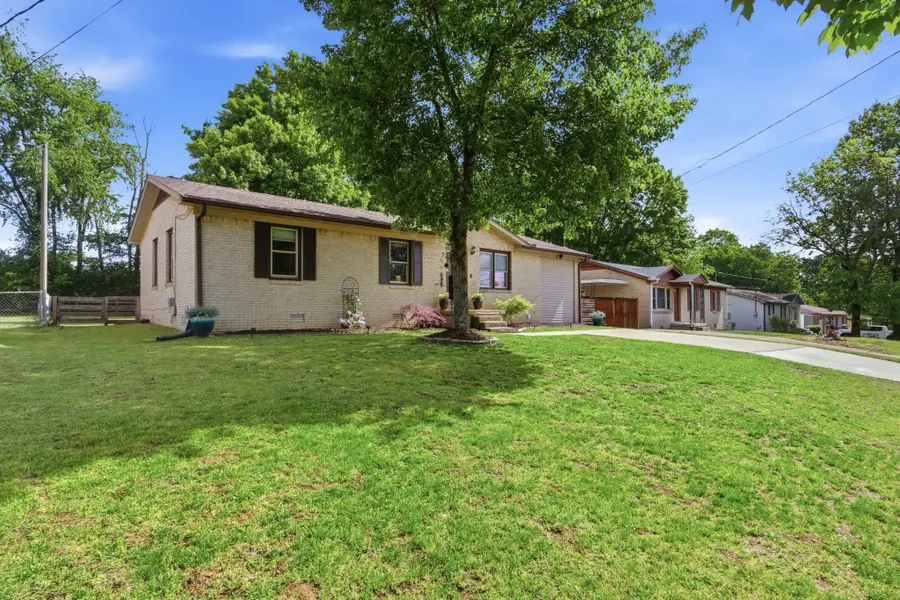 617 Mclemore Ave, Spring Hill, TN 37174 - #3