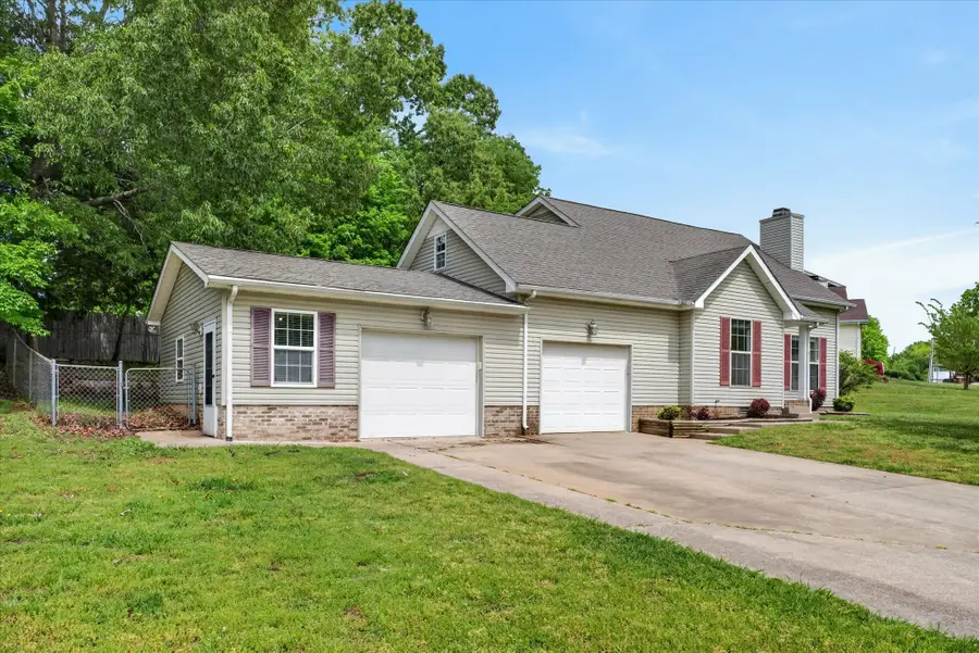 431 Cyprus Court, Clarksville, TN 37040 - #2