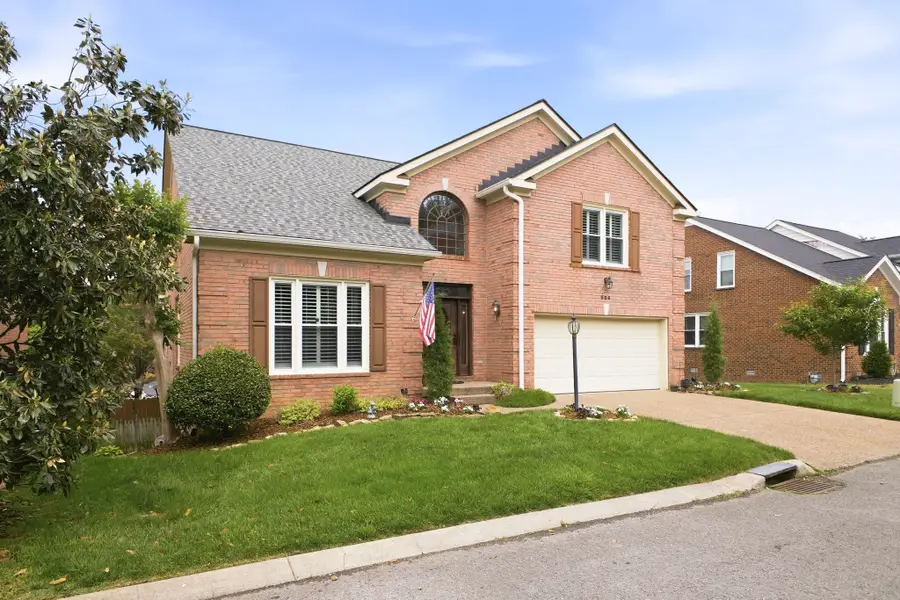 504 Stratford Ct, Franklin, TN 37069 - #3