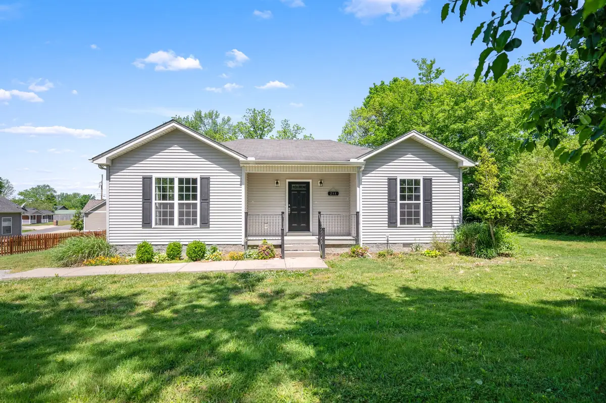 255 Walnut St, Greenbrier, TN 37073 - #1