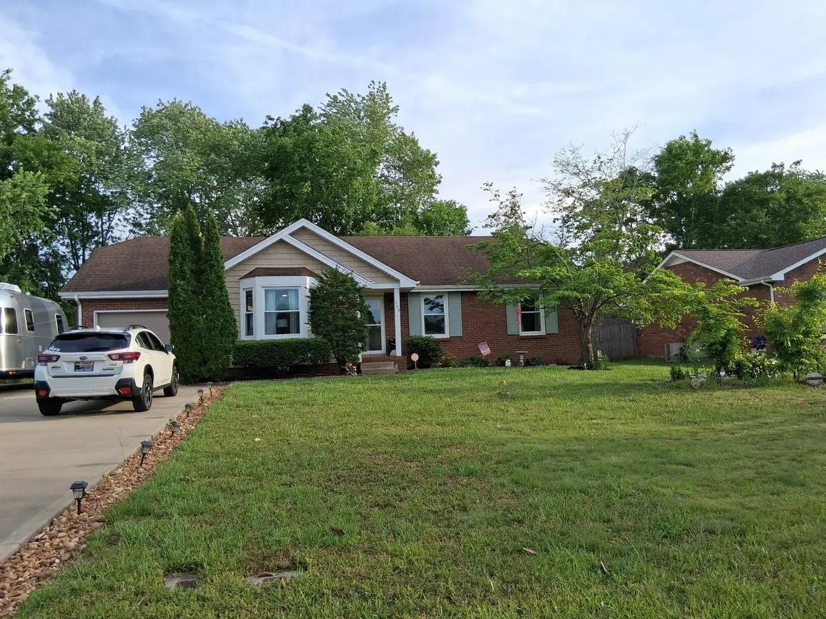 204 Millstone Cir, Clarksville, TN 37042 - #1
