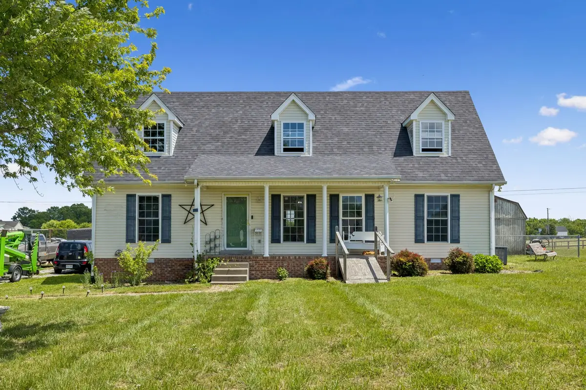 1044 Robert Elder Ct, Cedar Hill, TN 37032 - #1