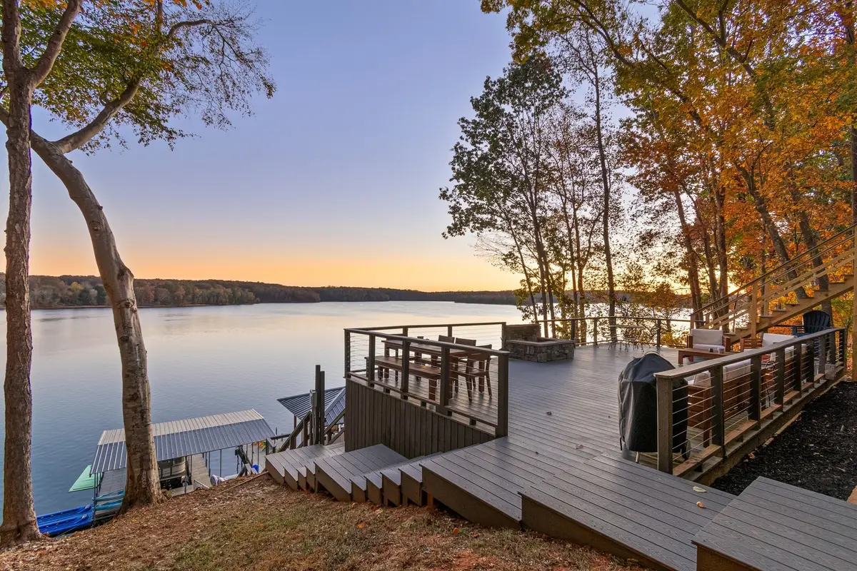 374 Ridgefield Cir, Winchester, TN 37398 - #1