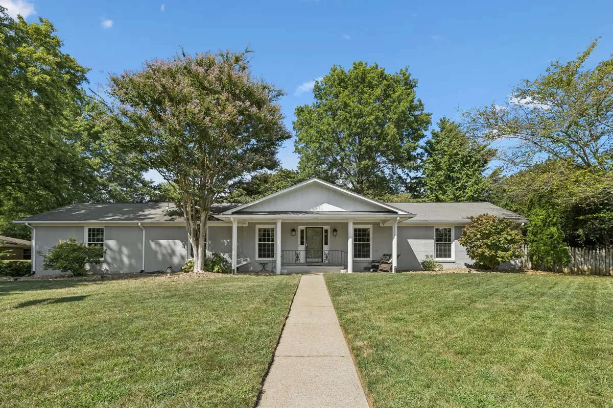 1722 Haynes Dr, Murfreesboro, TN 37129 - #1