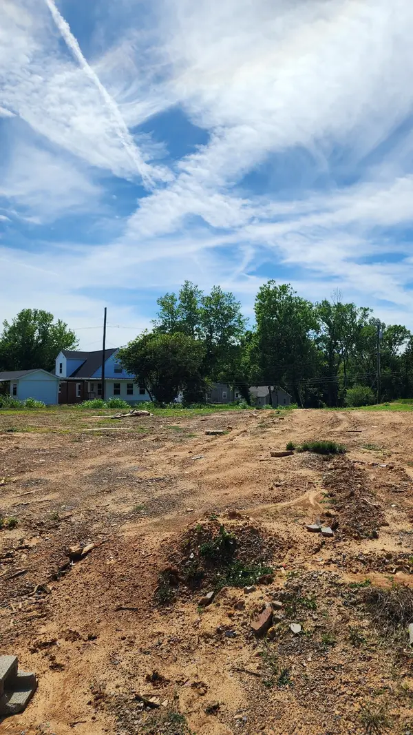 91 Charlotte Rd, Clarksville, TN 37040