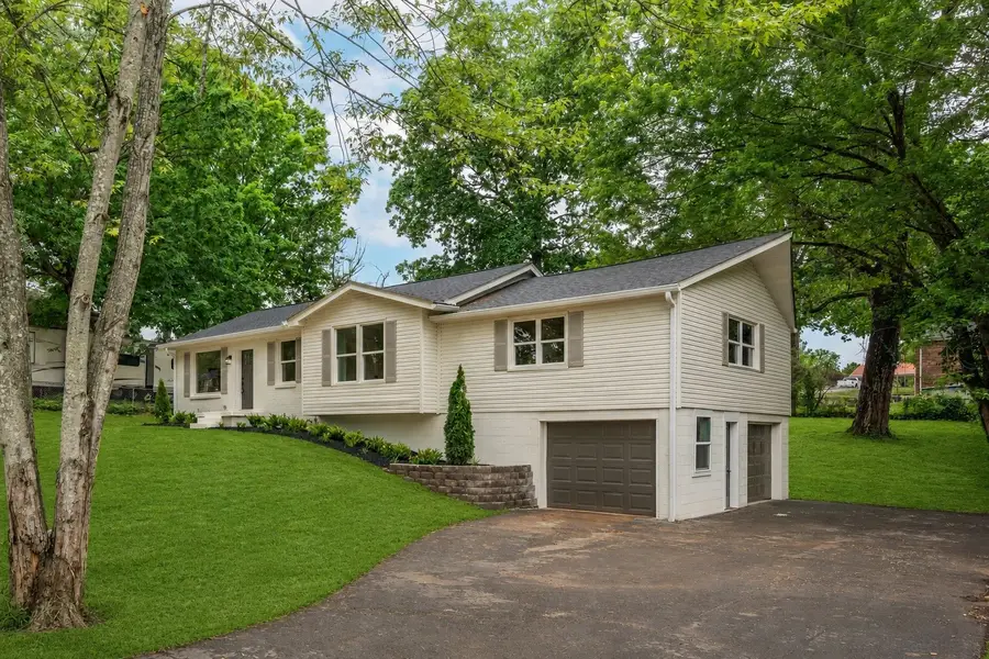 312 Bluebird Ln, Dickson, TN 37055 - #2