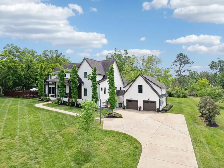 741 Bresslyn Rd, Nashville, TN 37205 - #2