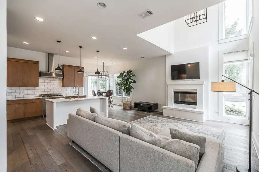 323 Garfield St, Nashville, TN 37208 - #2