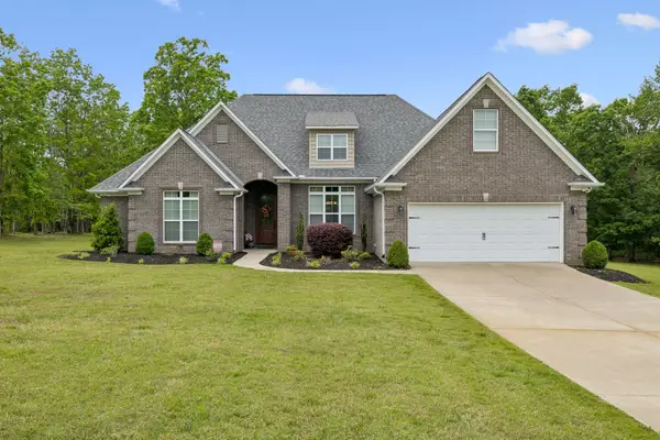 145 Airport Ct, Waverly, TN 37185