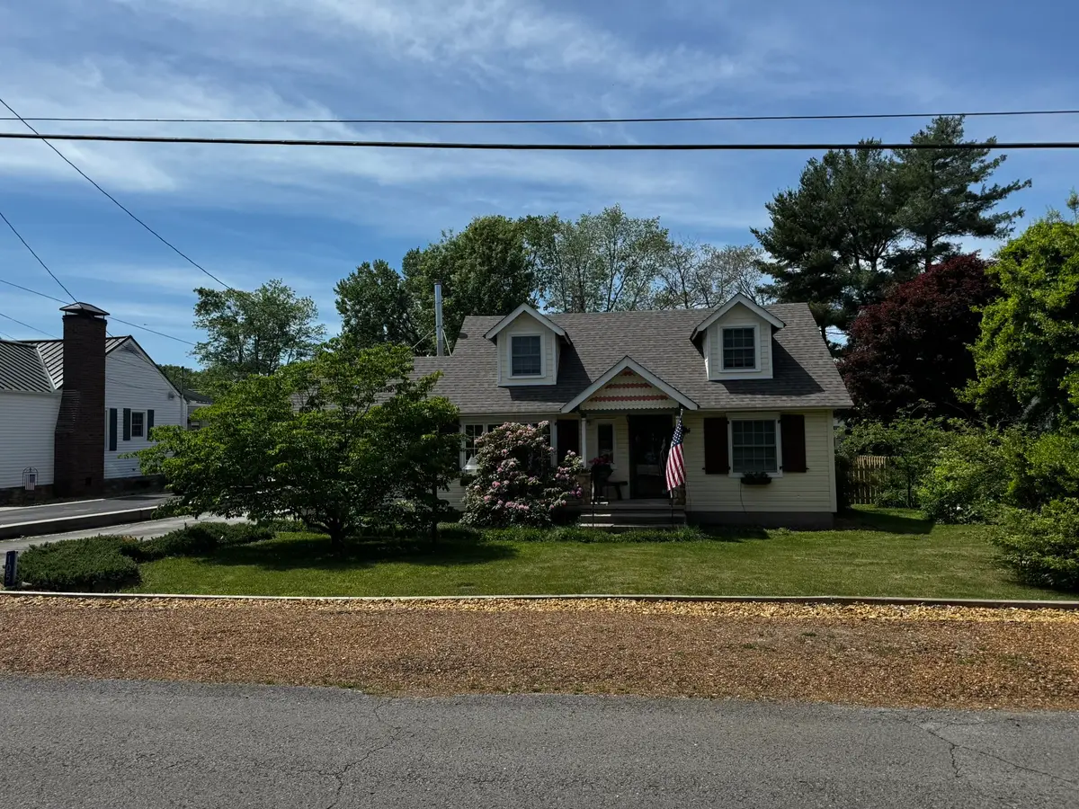 105 Wilson St, Cowan, TN 37318 - #1