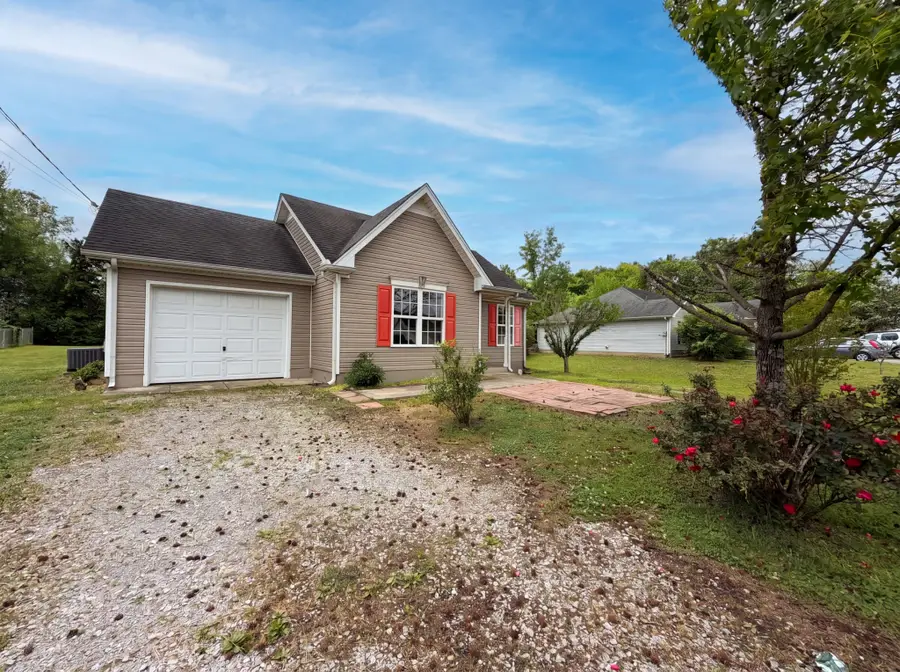 508 Dorchester Dr, Christiana, TN 37037 - #2