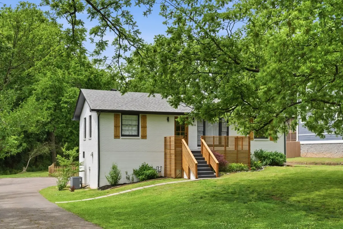 1216 Preston Dr, Nashville, TN 37206 - #1