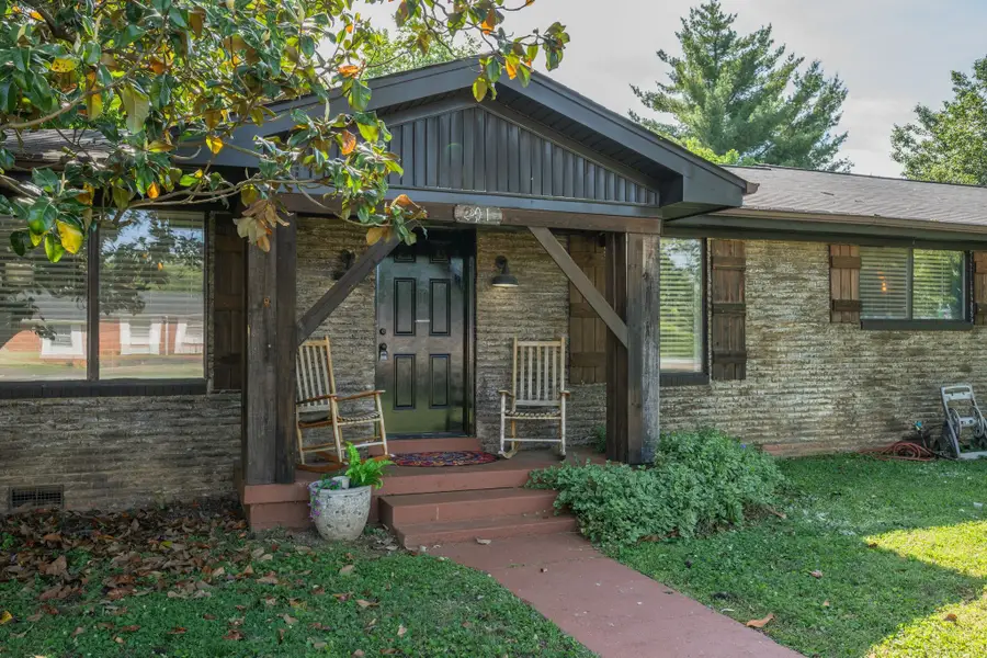 201 Keaton St, Lebanon, TN 37087 - #3