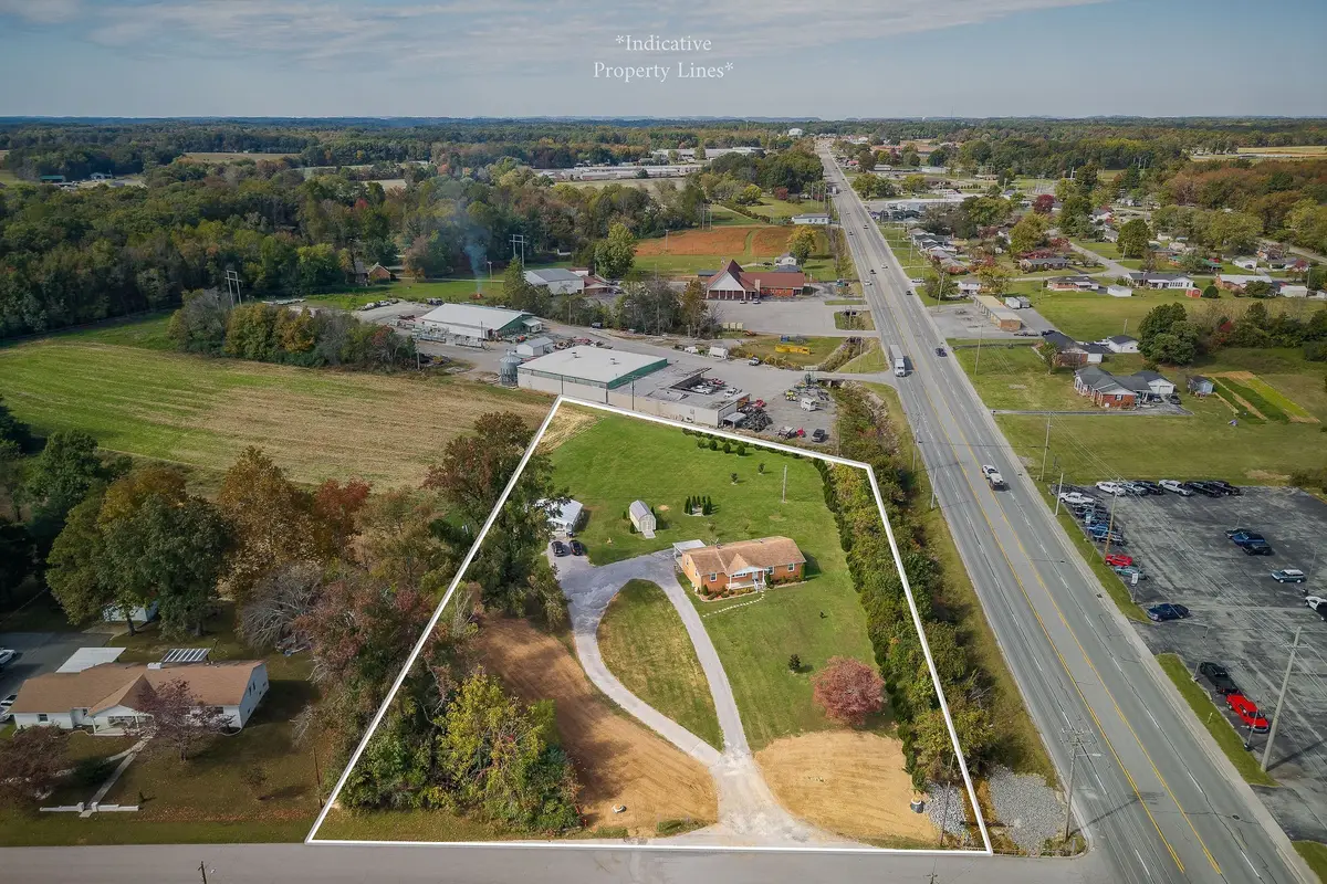 401 Whaley St, Smithville, TN 37166 - #1