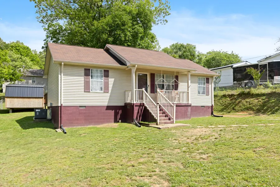 402 Wilson St, Springfield, TN 37172 - #3
