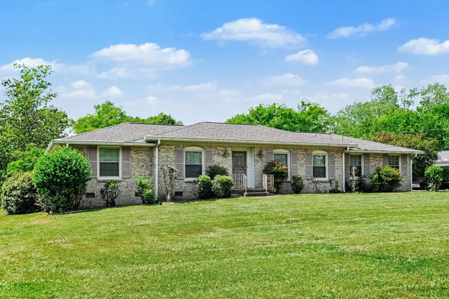 106 Oak Pl, Hendersonville, TN 37075 - #2