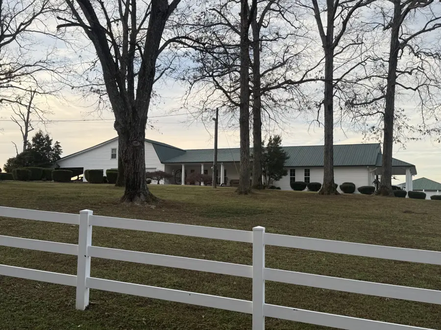 321 Bellview Rd, Waverly, TN 37185 - #3