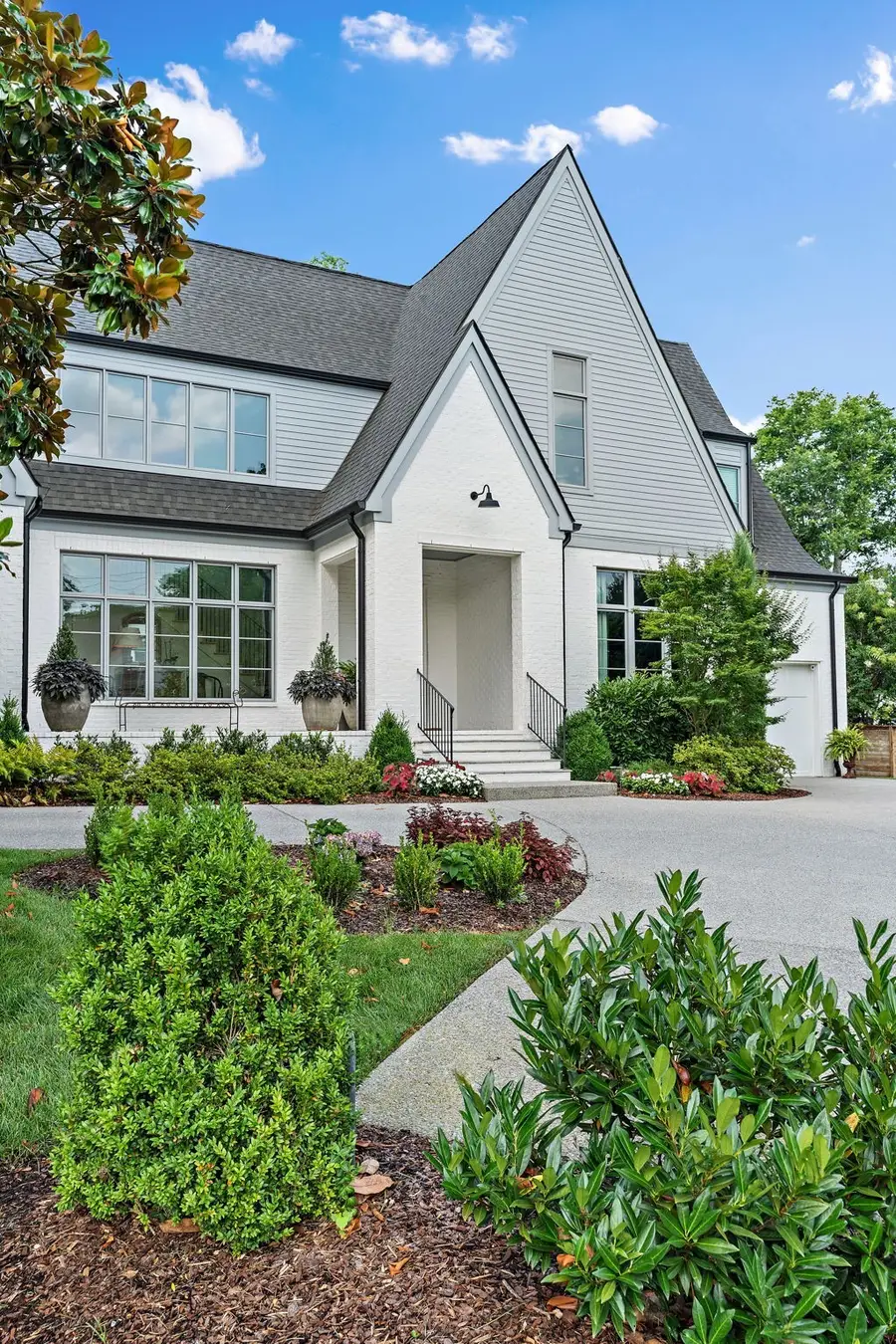 2825 Sugar Tree Rd, Nashville, TN 37215 - #2