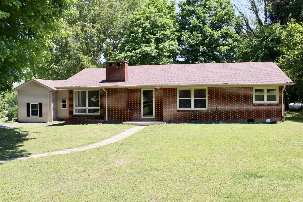 301 Main St, Cumberland City, TN 37050 - #1
