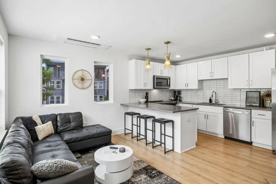 102 Duke St #42, Nashville, TN 37207 - #3