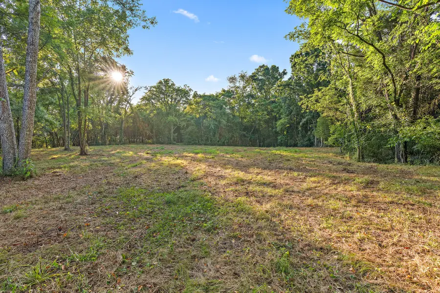 2821 Double Branch Rd, Columbia, TN 38401 - #2
