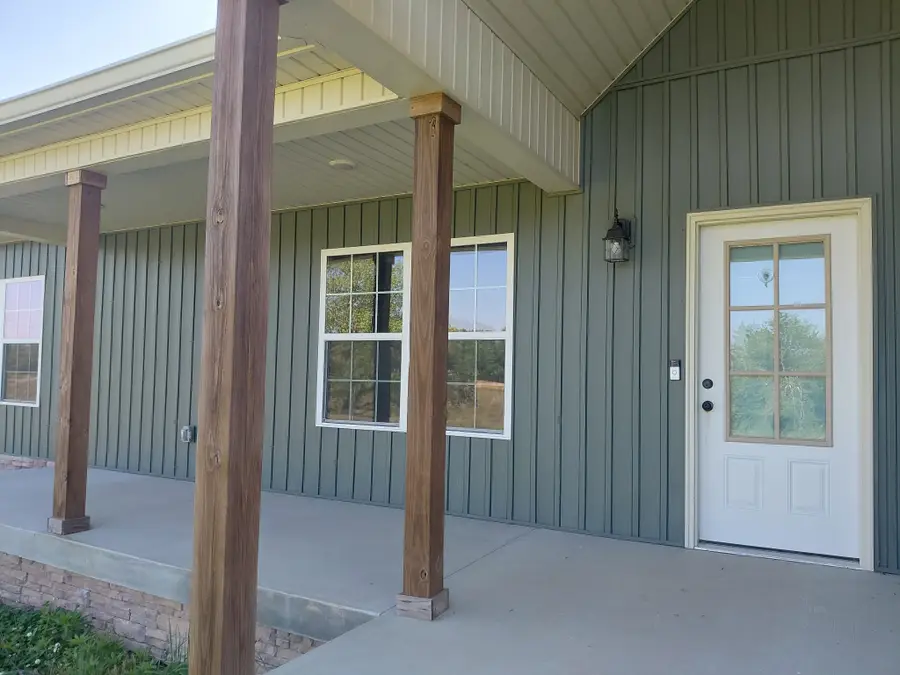 8061 Hoskins Hollow Rd, Westmoreland, TN 37186 - #2
