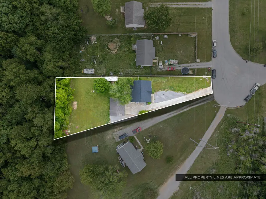 514 Bruce Jenner Dr, Clarksville, TN 37042 - #2