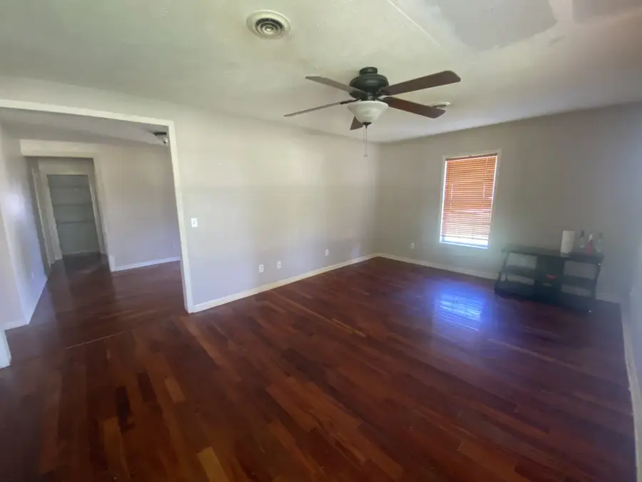 2058 Old Greenbrier Pike, Greenbrier, TN 37073 - #2