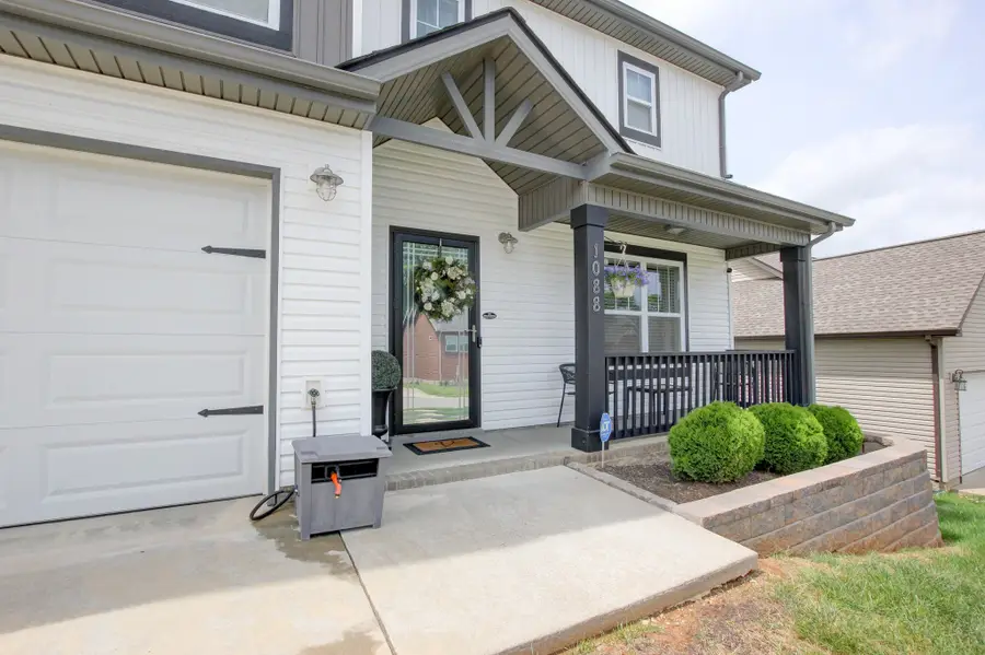1088 Fuji Ln, Clarksville, TN 37040 - #2