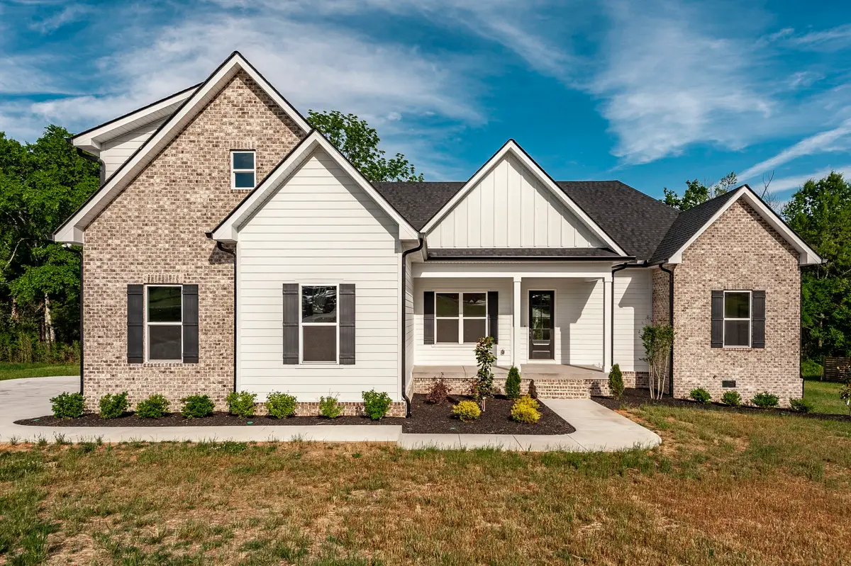 330 Thoroughbred Ln, Hartsville, TN 37074 - #1