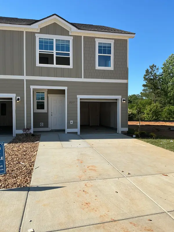 227 Darlington Drive, Dickson, TN 37055