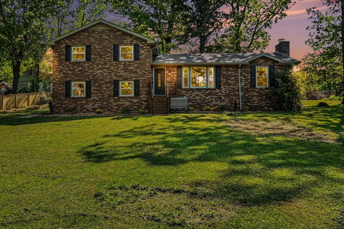244 Lee Rd, Cottontown, TN 37048 - #1