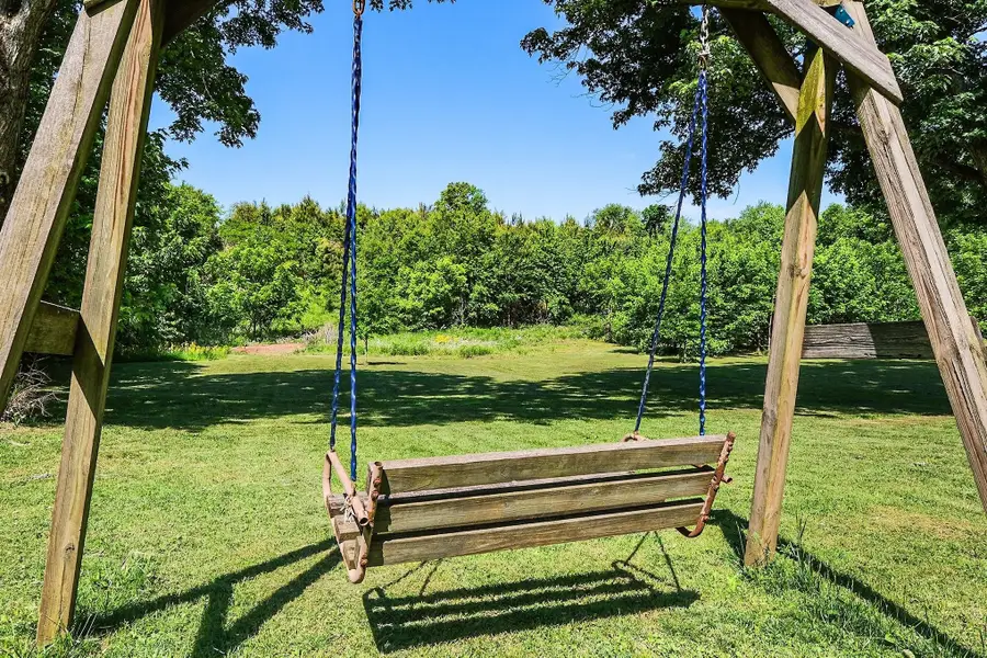 244 Lee Rd, Cottontown, TN 37048 - #3