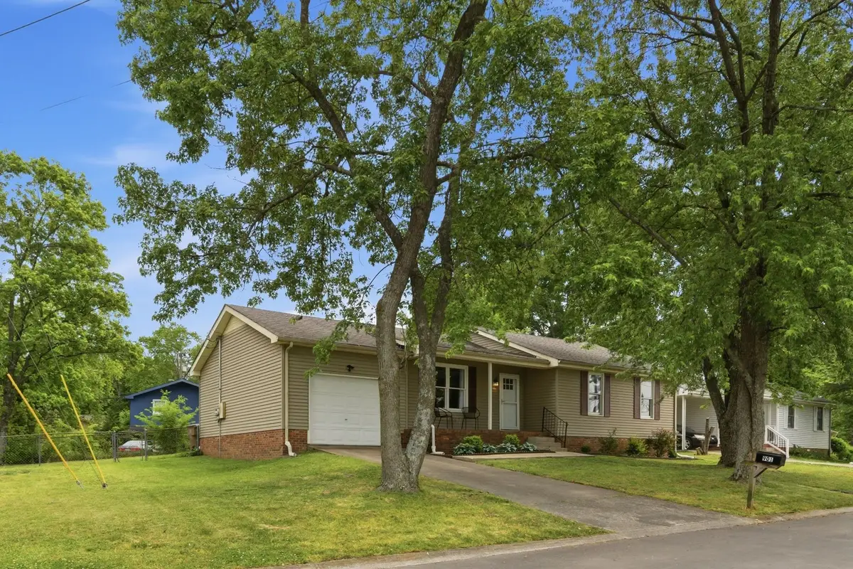 901 Preston Ct, Antioch, TN 37013 - #1