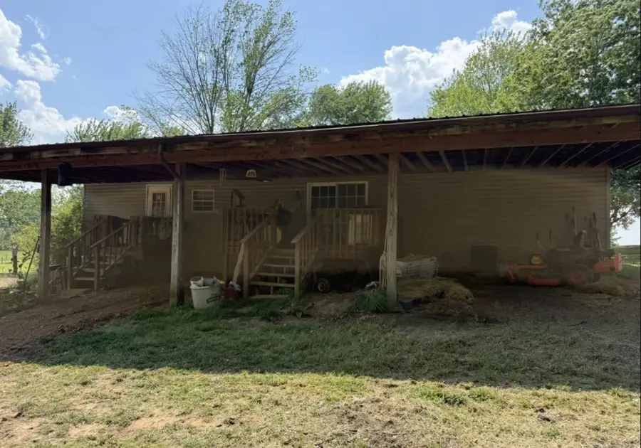 5417 Dowlen Rd, Cedar Hill, TN 37032 - #3