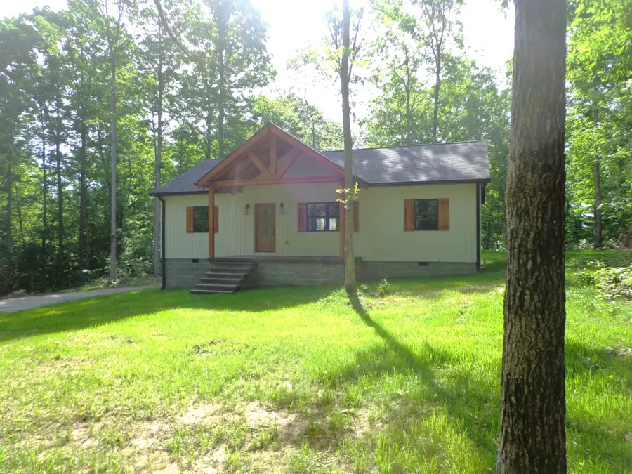 700 Hillcrest Rd, Waverly, TN 37185 - #3