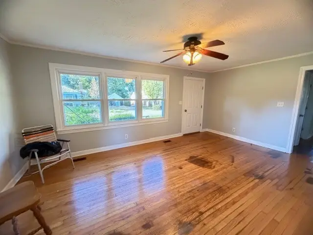 205 8th Ave Nw, Winchester, TN 37398 - #3