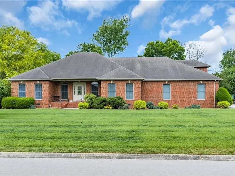 261 Bell Dr W, Winchester, TN 37398 - #1