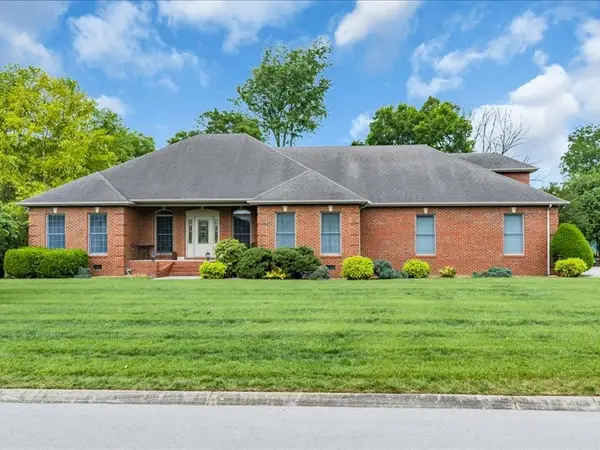 261 Bell Dr W, Winchester, TN 37398