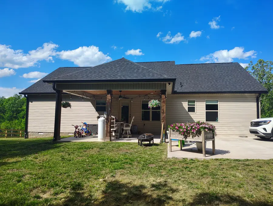 8447 Epperson Springs Rd, Westmoreland, TN 37186 - #3