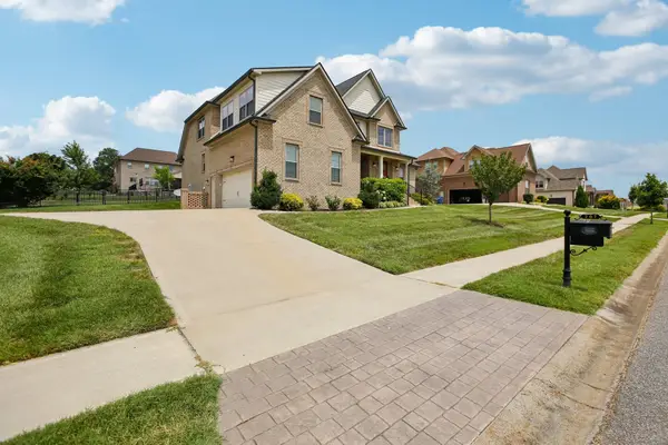 207 Manscoe Pl, Clarksville, TN 37043