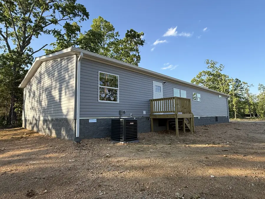 641 Woodland Rd, Hohenwald, TN 38462 - #3