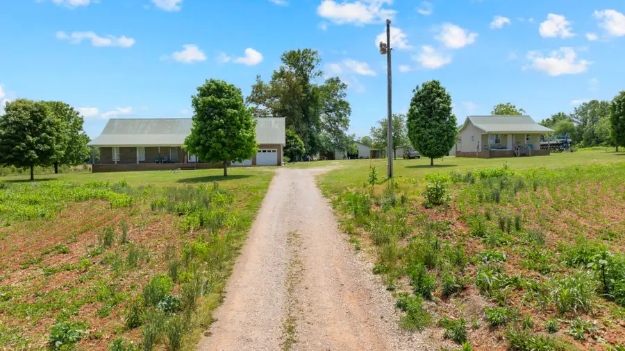 235 Breezy Knoll Ln, Morrison, TN 37357 - #2