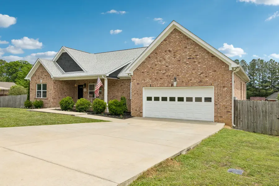 1082 Corey Dr, Lewisburg, TN 37091 - #2