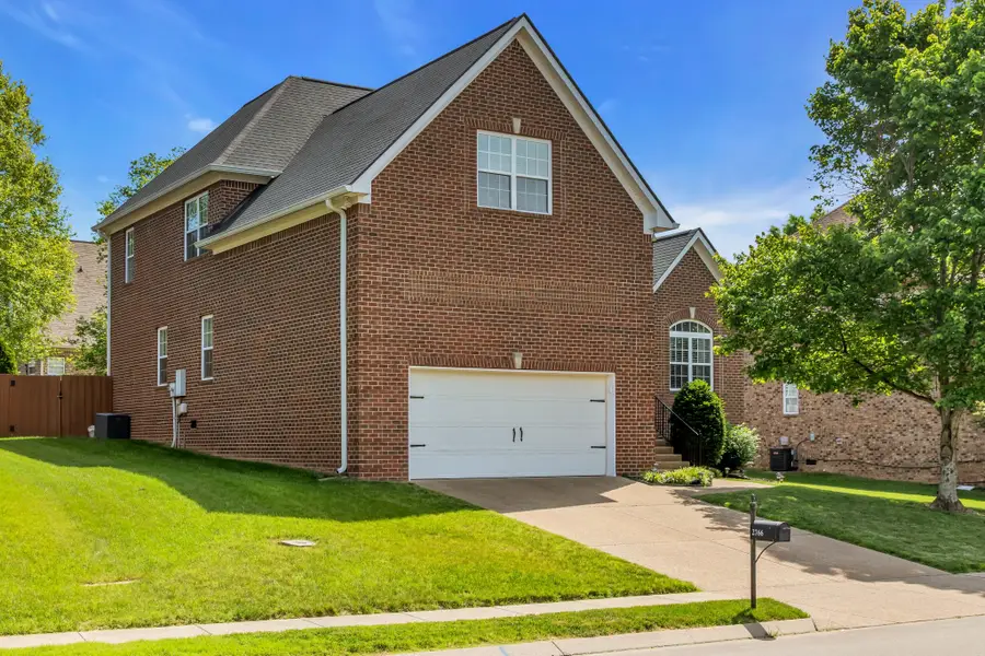 2766 Trasbin Ct, Thompsons Station, TN 37179 - #2