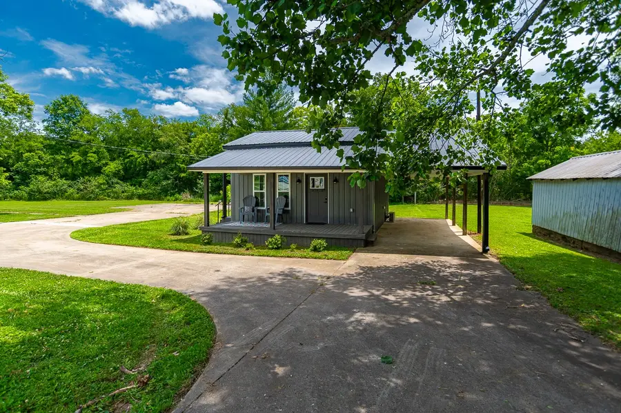 941 Shelbyville Hwy, Fayetteville, TN 37334 - #2